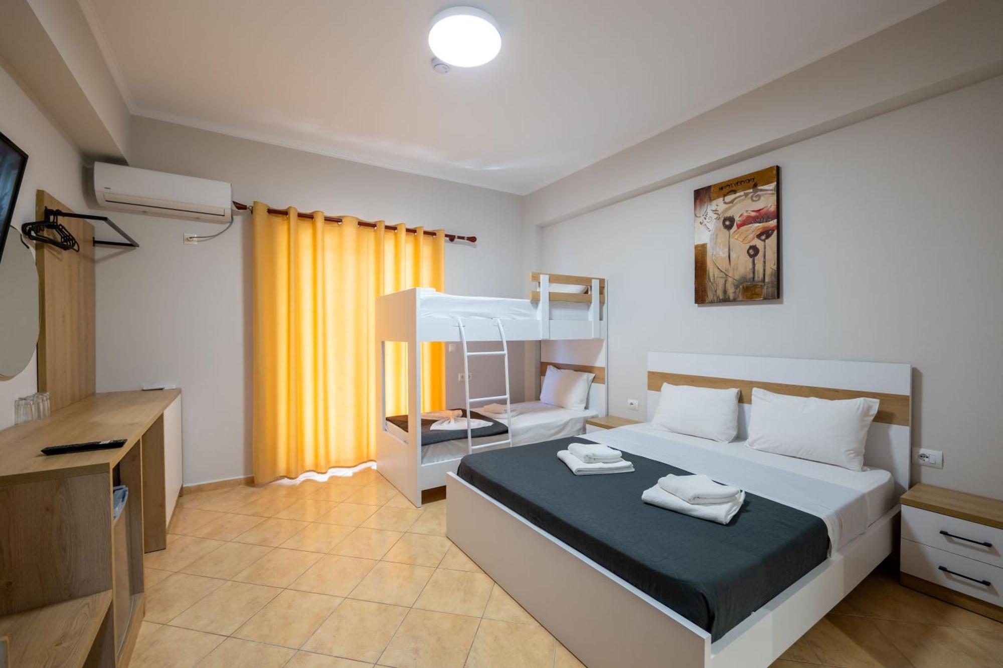 Hotel Milo Ксаміл Екстер'єр фото