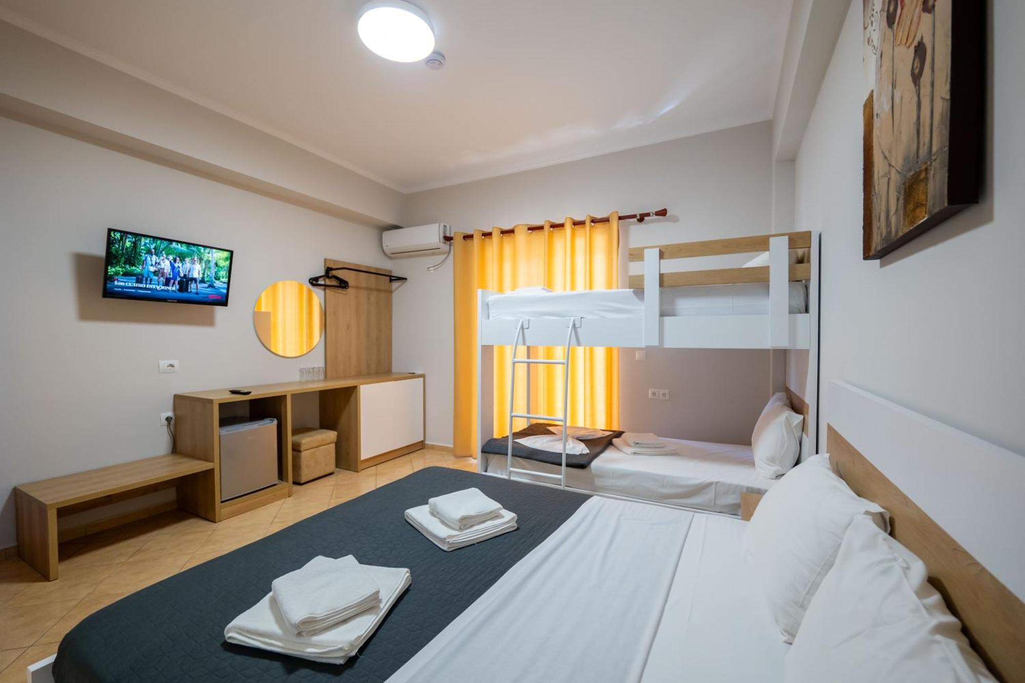 Hotel Milo Ксаміл Екстер'єр фото